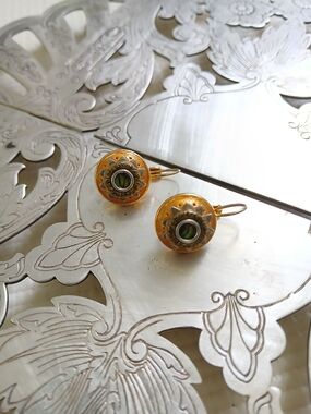 High End Designer natural abalone, gold on brass earrings, M. Golan ,NY, Mint